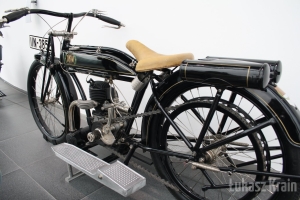 moto-audi048
