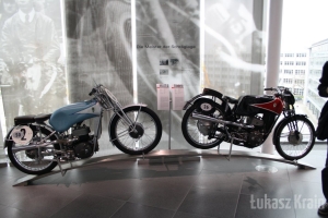 moto-audi050