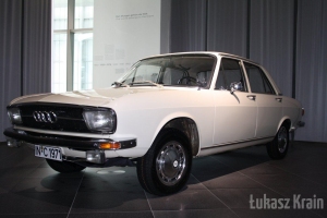 moto-audi064