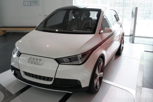 moto-audi092