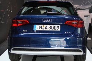 moto-audi103